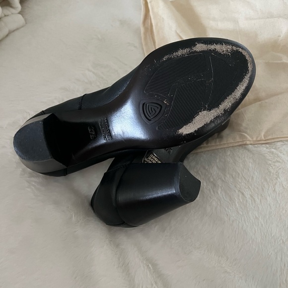 AGL Attilio Giusti Leombruni Pump Black Leather Heels - Picture 5 of 12